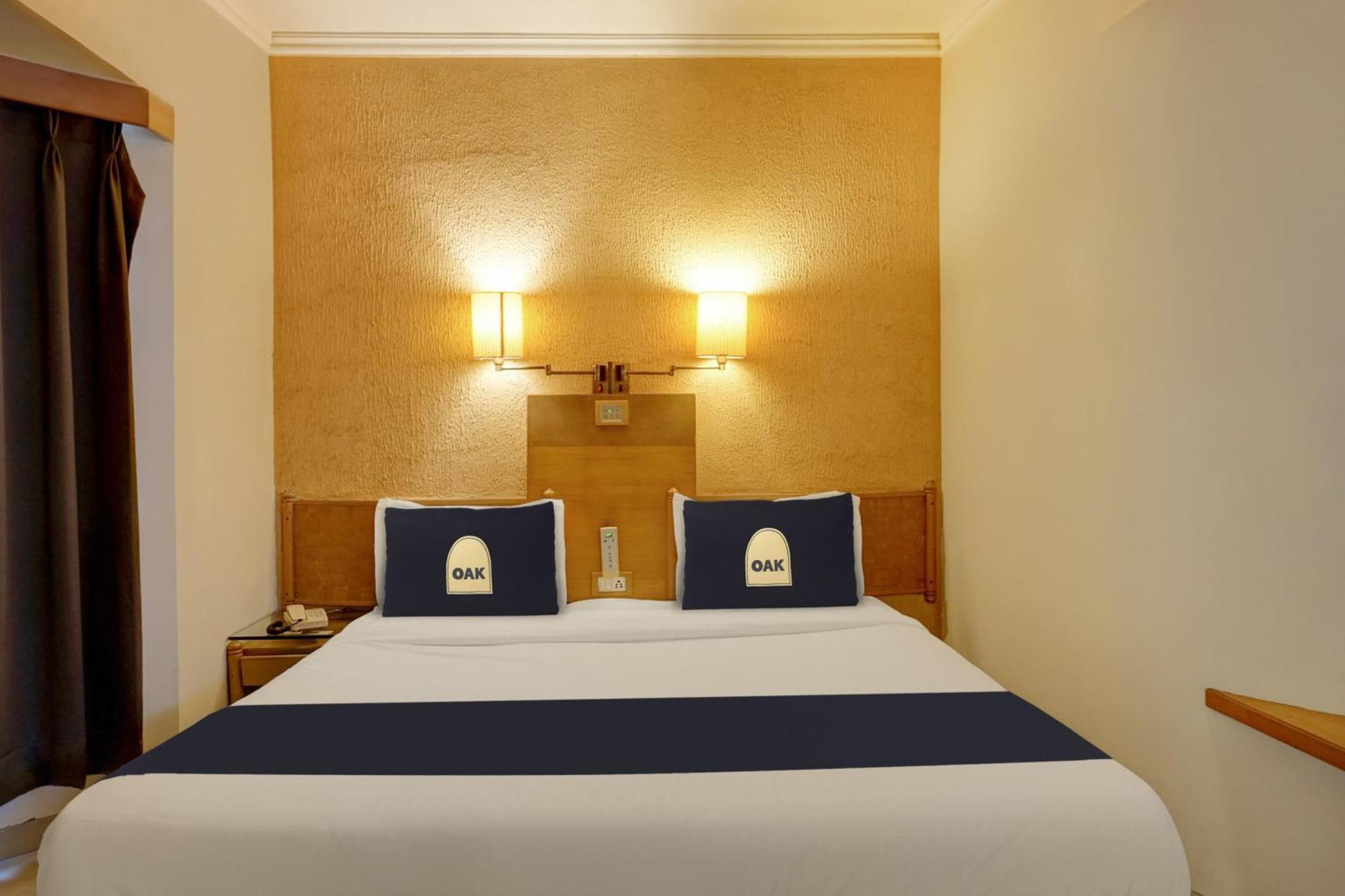Townhouse Oak Orchard 4* Pune
